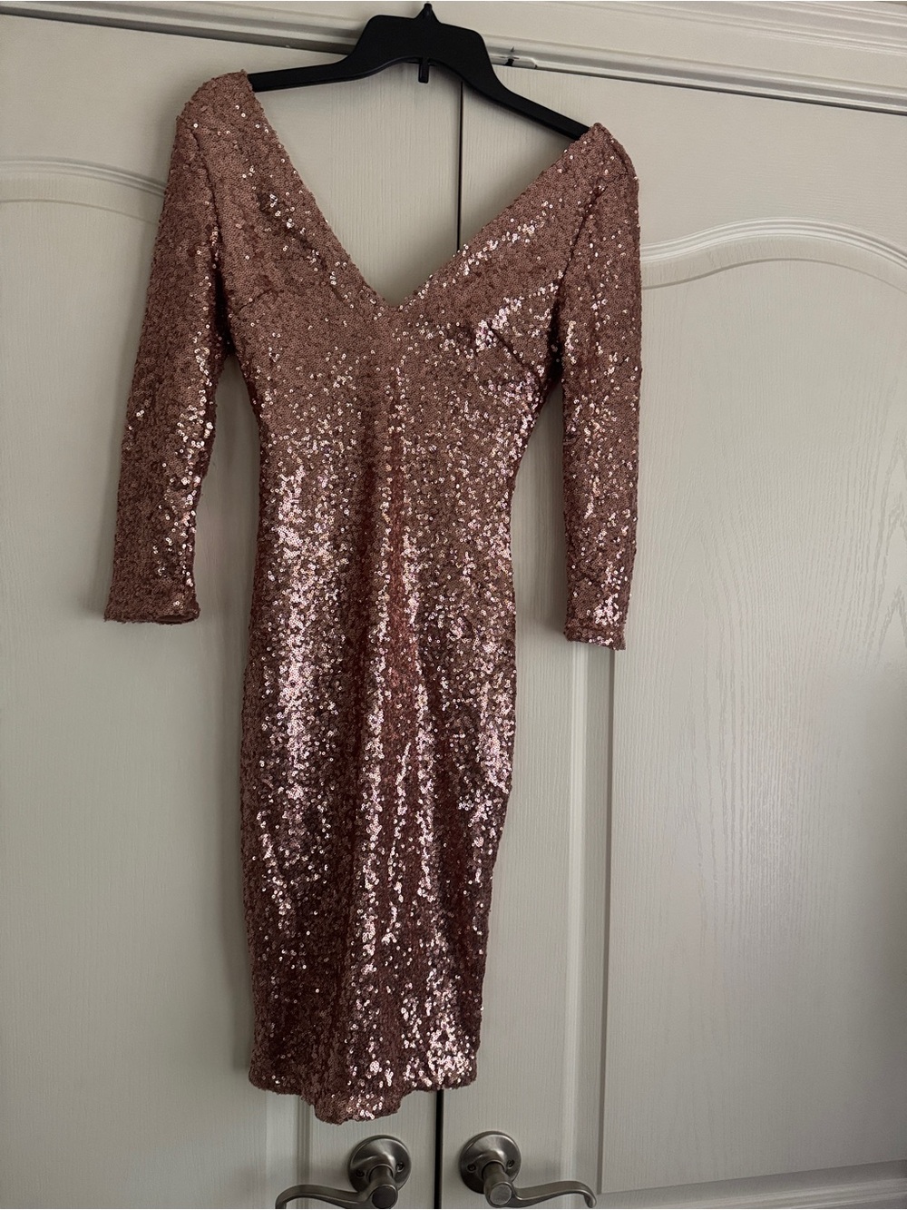 Rose Gold Sequin V-Neck Bodycon Dress